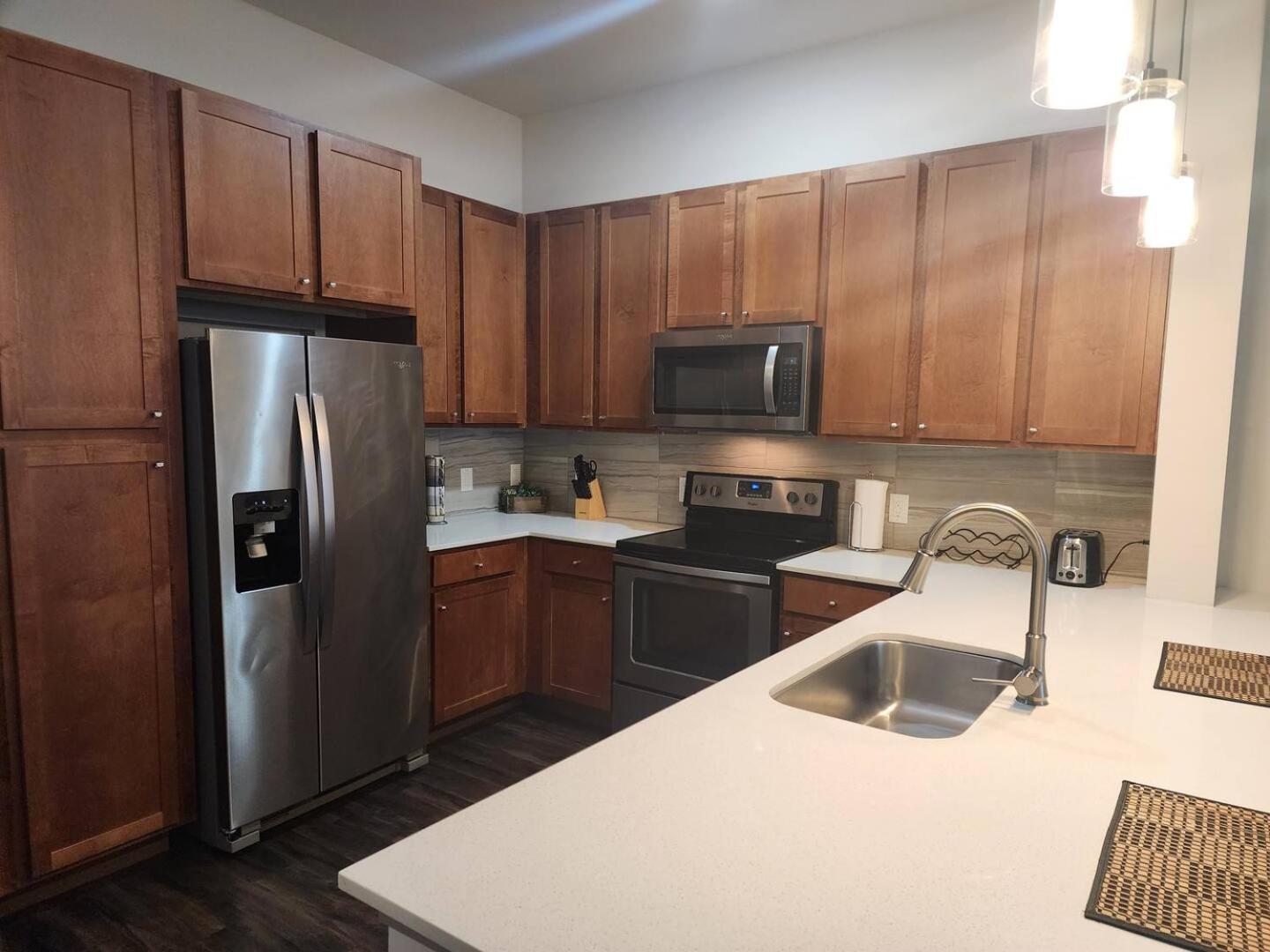 Elite Downtown Poolside Oasis Apartamento